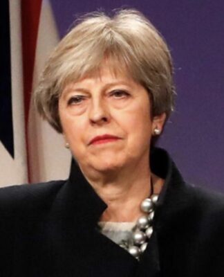 Τερέζα Μέι: «Μετά το Brexit θα αντιμετωπίζουμε όλους τους Ευρωπαίους όπως τους μετανάστες»
