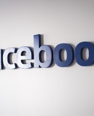 Ξανά συγγνώμη από το Facebook