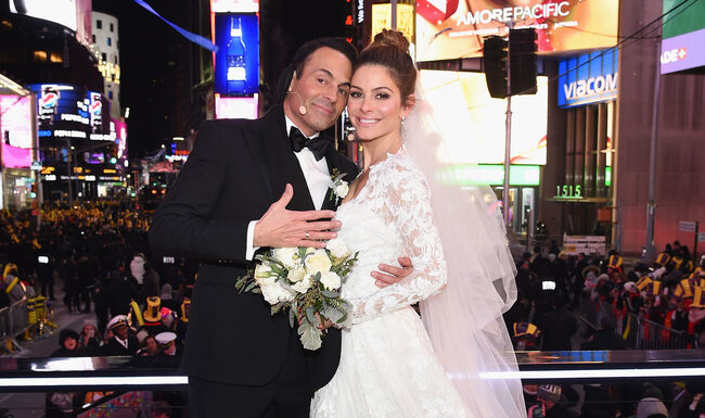 Maria Menounos: Παντρεύεται στο Άκοβο Αρκαδίας. Υπέρλαμπρη έφτασε μια ώρα αργότερα στην εκκλησία