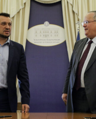 Κοτζιάς – Παππάς κατά Καμμένου: Οι υπουργοί δεν πρέπει να μιλούν πολύ