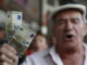 Συντάξεις: Κόψτε, λέει το ΔΝΤ – Σφίγγει τον κλοιό η Ευρώπη