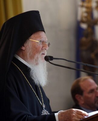 Οικουμενικό Πατριαρχείο και Εκκλησία Κρήτης ζητούν εξηγήσεις για τη συμφωνία Τσίπρα – Ιερώνυμου – Εκτάκτως στην Αθήνα αντιπροσωπείες τους