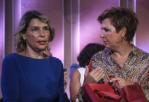Παπακώστα – Γεροβασίλη… friends for ever. Τα βρήκαν οι δύο υπουργοί μετά τον… σκοτωμό.