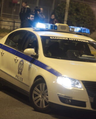 Χειροπέδες σε επικίνδυνο δραπέτη – Είχε μαζί του 2 πιστόλια και 3 χειροβομβίδες