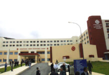 Κρήτη: "Άφησαν τη μάνα μου να πεθάνει για να κάνουν εγκαίνια στο νοσοκομείο" – Ξεσπάει ο γιος της άτυχης γυναίκας.
