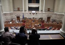 Αναδρομικά 24.000 ευρώ στους βουλευτές – Για αποκατάσταση συντάξεων ούτε λέξη.