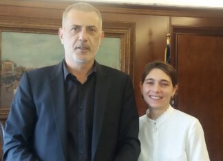 Η οικογένεια Γλου στηρίζει Γιάννη Μώραλη – Υποψήφια η Σμάρα Γλου