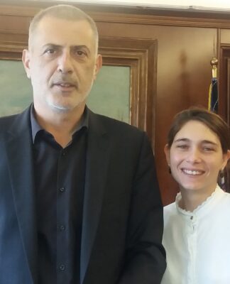 Η οικογένεια Γλου στηρίζει Γιάννη Μώραλη – Υποψήφια η Σμάρα Γλου