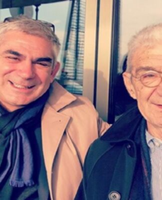 Θεσσαλονίκη: Η χαλαρή βόλτα του Γιάννη Μπουτάρη με τον γιο του – Ποιος είναι ο διάδοχος της "αυτοκρατορίας"