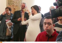 Θεσσαλονίκη: Σκιά του πρωθυπουργού η εντυπωσιακή Κατερίνα Νοτοπούλου – Έτσι κέντρισε τα βλέμματα