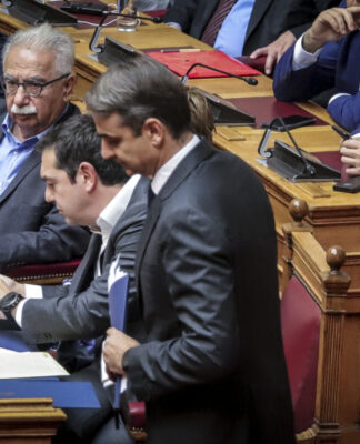 «Φουντώνουν» τα σενάρια για εκλογές τον Μάρτιο ή τον Μάιο