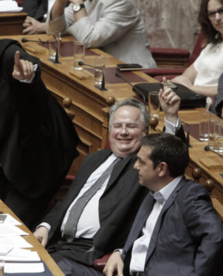 Κοτζιάς καλεί Τσίπρα να τραβήξει το αυτί του Καμμένου