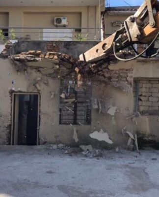 Παρέμβαση Μητσοτάκη στην ΕΕ για τα οικόπεδα ομογενών στη Χειμάρρα