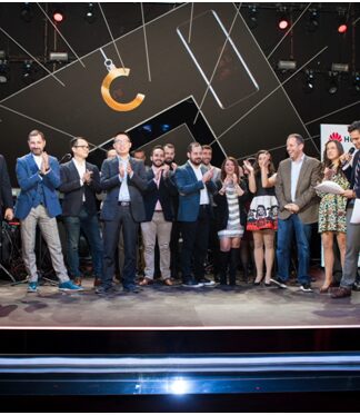 HUAWEI: This Christmas MAKE IT POSSIBLE!