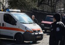Κουμπί πανικού στα ασθενοφόρα. Παίρνουν τα μέτρα τους οι νοσηλευτές μετά από τις επιθέσεις