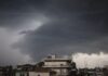 Καιρός με βροχές, καταιγίδες και λίγα χιόνια την Τετάρτη
