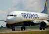 Η Ryanair διακόπτει τα δρομολόγια Αθήνα- Θεσσαλονίκη