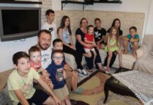 Οικογένεια στη Θεσσαλονίκη έχει 11 παιδιά και χρειάζεται 6 λίτρα γάλα και πέντε ψωμιά κάθε μέρα