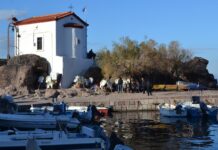 Συγκίνηση Μουζάλα για την γιαγιά Μαρίτσα της Λέσβου – Τι είπε στην κηδεία της