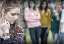 Γονείς παιδιών που κάνουν bullying θα τρώνε πρόστιμο! Ψηφίστε: θέλετε και στην Ελλάδα;;;
