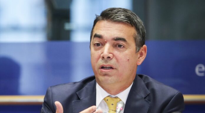 Ντιμιτρόφ: Πολύ σπουδαία για να αποτύχει η συμφωνία των Πρεσπών