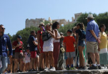 Ξεπέρασαν τα 30 εκατομμύρια οι τουρίστες στην Ελλάδα το 2018