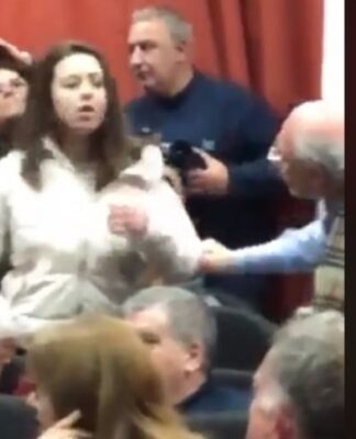 «Σπείρατε τη διχόνοια, είστε προδότες» φώναξαν στον Τζανακόπουλο στην Κατερίνη