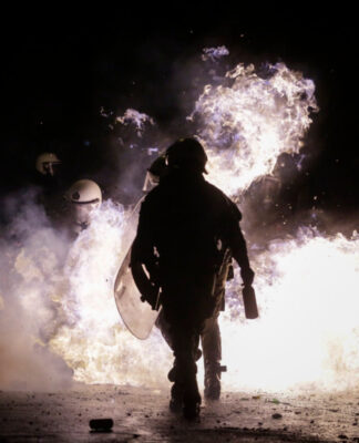 Πετούσαν επί 45 λεπτά μολότοφ στα γραφεία του ΠΑΣΟΚ – Μία σύλληψη