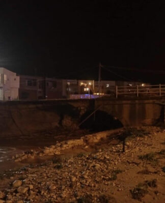 Καιρός: Κατέρρευσε κι άλλη γέφυρα στην Κρήτη. "Κόπηκε" η παλιά Εθνική Οδός στο Ρέθυμνο