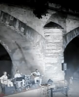 Όταν οι Κρητικοί γλεντούσαν κάτω από τη γέφυρα που έπεσε – video