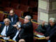 Μέσα στη Βουλή: Βαρεμάρα, καθρεφτάκια και… sms – Τι έκαναν οι βουλευτές