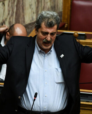 Ανυποχώρητος Πολάκης για Μπεσκένη: "Πάω στο εφετείο". Ανάρτηση γεμάτη ειρωνεία