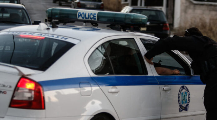 Νέα στοιχεία για τη δολοφονία 79χρονου στον Πειραιά – Τι αντίκρισαν οι αστυνομικοί