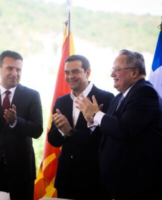 Τσίπρας: Με εγκώμια για Ζάεφ – Κοτζιά παρέλαβε το Βραβείο “Ewald von Kleist”
