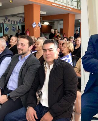 Εορταστικές εκδηλώσεις σε Δ & Ε ΚΑΠΗ Πειραιά (ΦΩΤΟ)