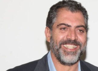 Κούλλης Νικολάου: Δείτε τον ηθοποιό να γυμνάζεται με τη σύζυγό του