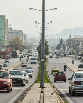 Καιρός αύριο: Συννεφιασμένη 25η Μαρτίου – Βροχές και πτώση θερμοκρασίας από Τρίτη.