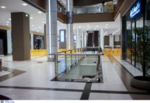 The Mall Athens: Όλα τα σενάρια για την πτώση της άτυχης γυναίκας