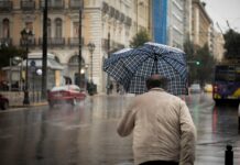 Καιρός: "Ανοίγουν" οι ουρανοί το Σάββατο – Καταιγίδες παντού και πτώση της θερμοκρασίας