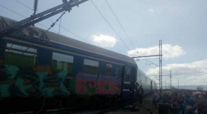 Εκτροχιασμός τρένου Intercity μετά τον σταθμό Παλαιοφαρσάλου