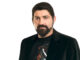 Ο Μιχάλης Ιατρόπουλος εμφανίζεται ολόγυμνος στη σκηνή