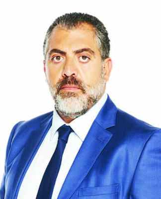 Ο Κούλλης Νικολάου αποκαλύπτει τους ηθοποιούς της νέας σειράς που ετοιμάζει