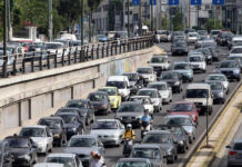 Τέλη κυκλοφορίας: Έρχονται κατασχέσεις και πρόστιμα για όσους τα έχουν απλήρωτα