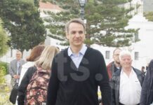 Κυριάκος Μητσοτάκης: Η ευχή του προέδρου της ΝΔ από την Πάρο – video