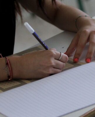 Πανελλήνιες 2019: Πρόγραμμα και χρήσιμες συμβουλές – Οι βάσεις 2018