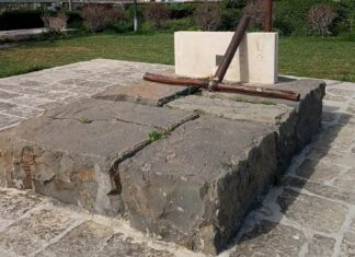 Κρήτη: Πήγε στον τάφο του Καζαντζάκη και τράβηξε αυτή τη φωτογραφία
