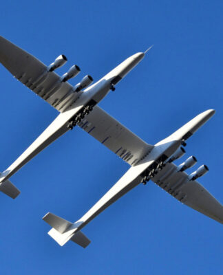 Προκαλεί δέος το Stratolaunch. Πρώτη πτήση για το μεγαλύτερο αεροπλάνο στον κόσμο. – video