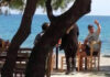 Τσίπρας – Πολάκης μαζί σε ταβέρνα στην Κρήτη