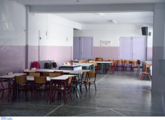 ΗΠΑ: Δασκάλα με καρκίνο θα πληρώνει τον αντικαταστάτη της όσο κάνει θεραπεία