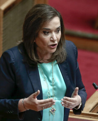Ιωάννινα: Εμετικό σύνθημα για την Ντόρα Μπακογιάννη
